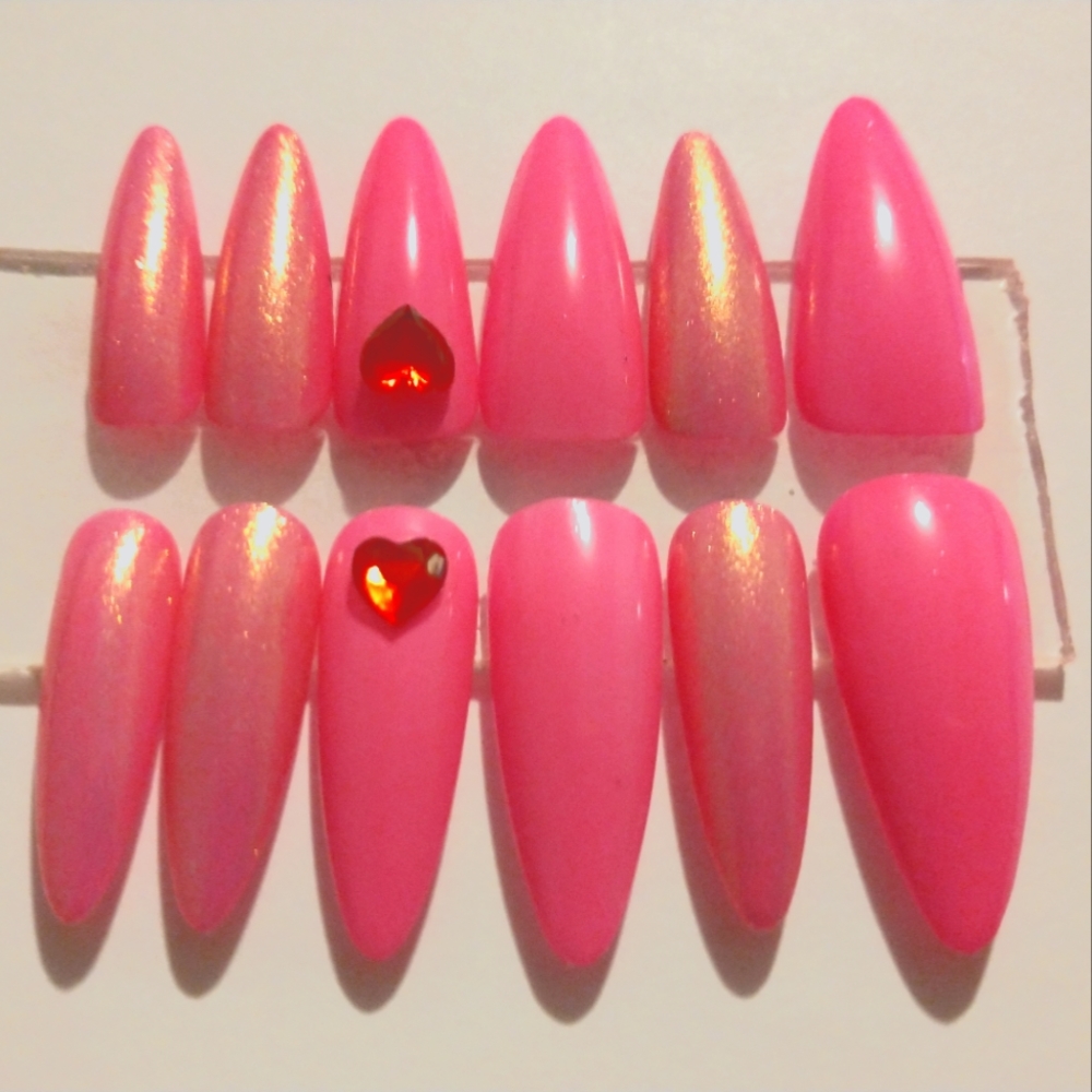 Valentine's Day Press On Nails ❤️